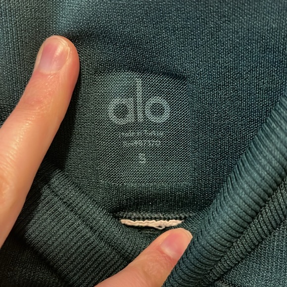 Alo Yoga Seamless Randiance Capri - Picture 9 of 9